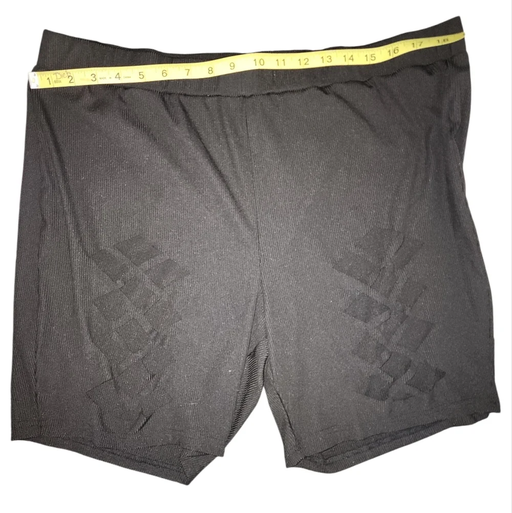 SHEIN Curve Elegant Black 2 Piece Summer Halter Top And Shorts Size 4XL - Picture 2 of 7